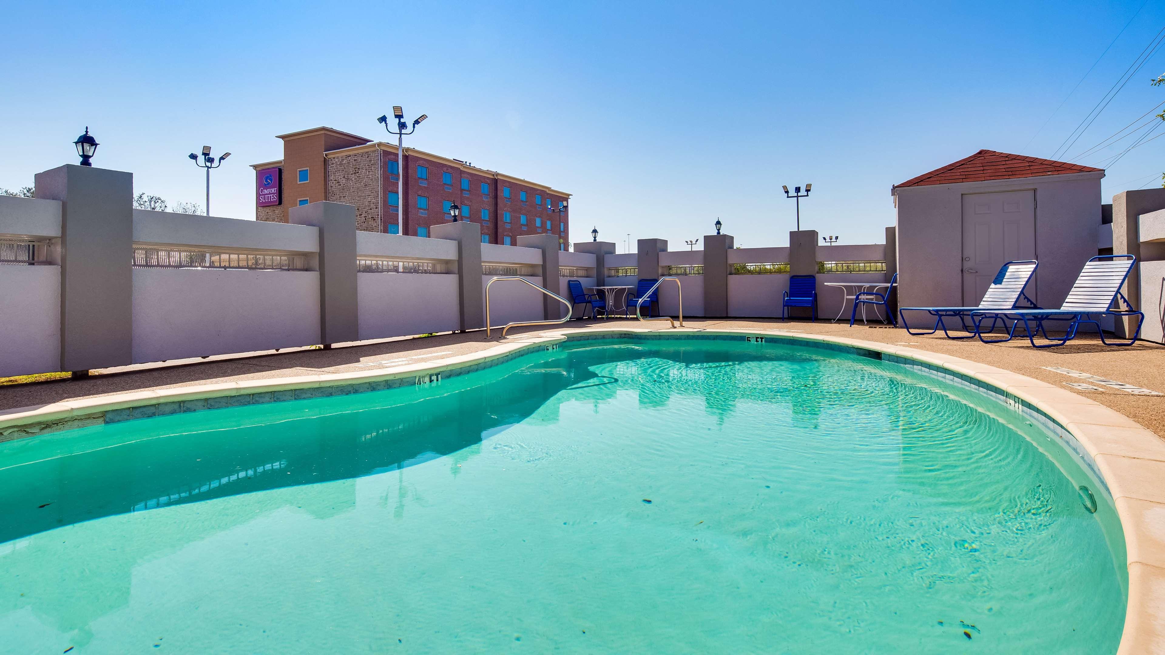 Surestay Plus By Best Western Fort Worth Benbrook Exterior foto